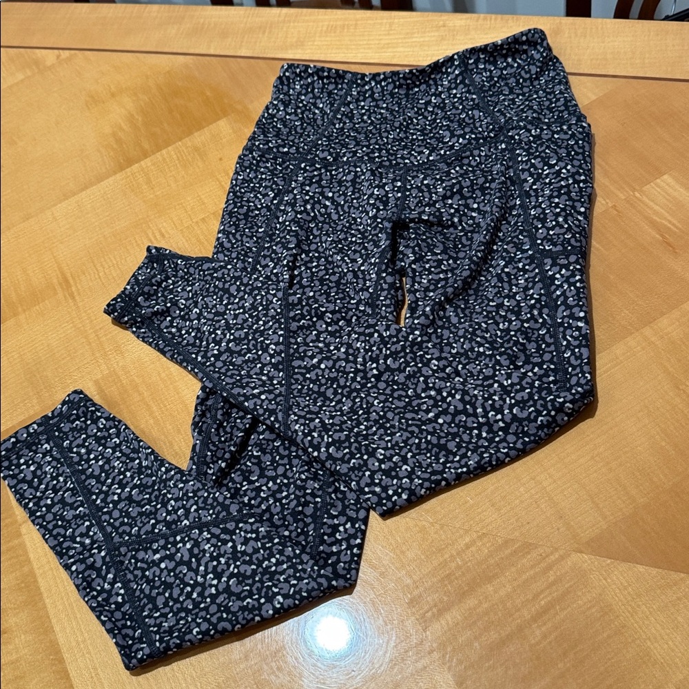 Free people movement  Women's Black Patterned Pants size xs